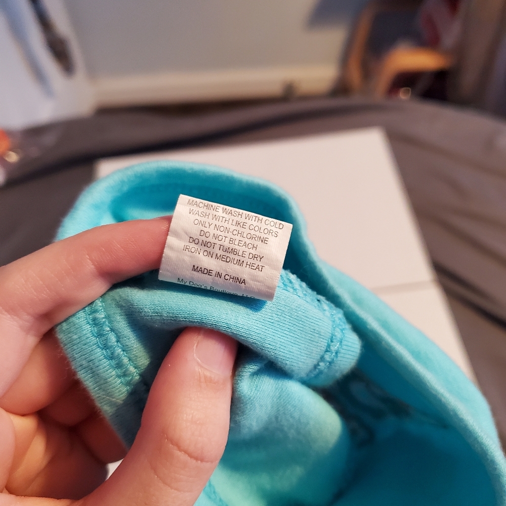 Small Dog Blue T-Shirt With Orange Lettering - Picture 6 of 6
